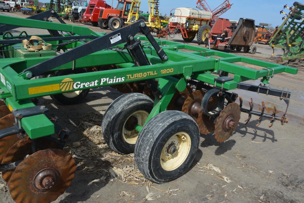 Great Plains 1200 Turbo TIll 12' vertical tillage tool