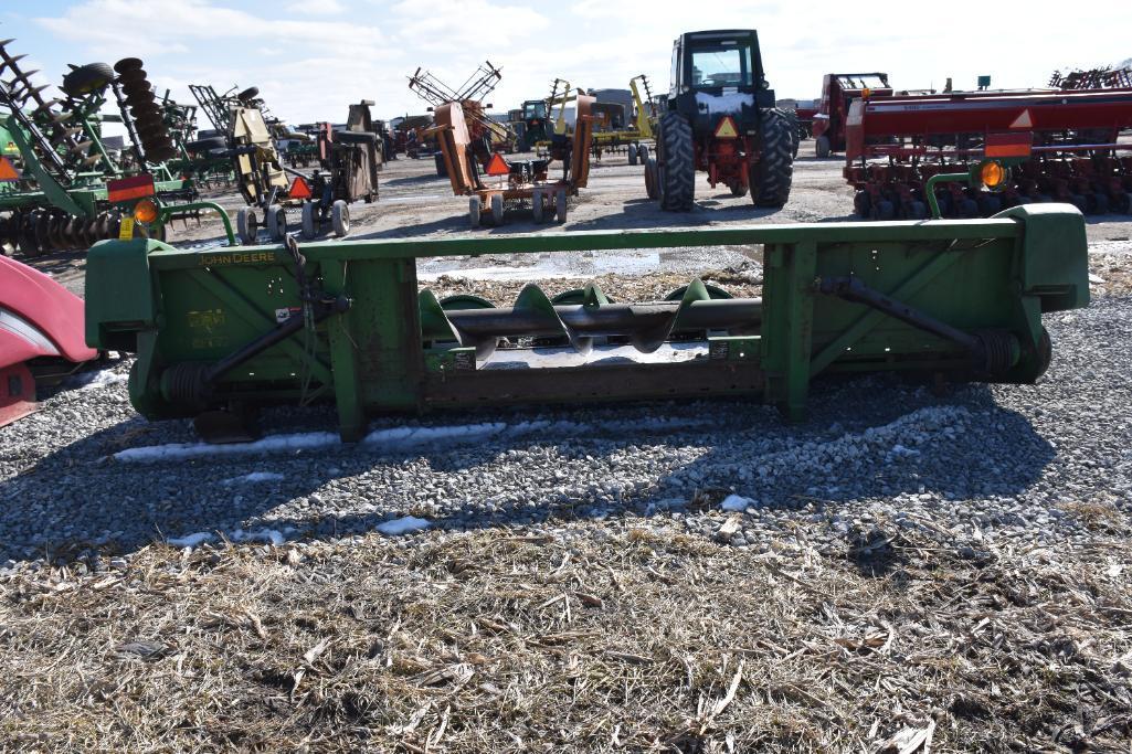 2001 John Deere 693 6 row 30" corn head