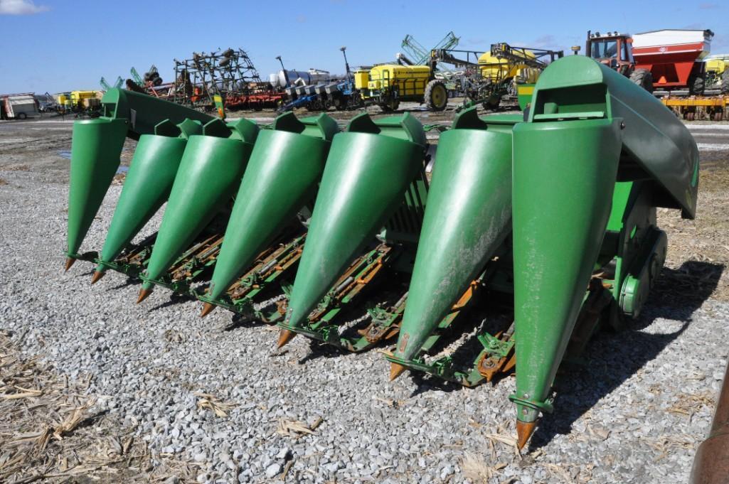 2005 John Deere 693 6 row 30" corn head
