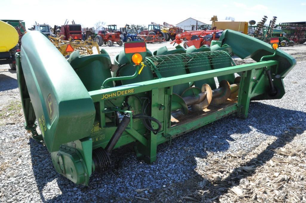 2005 John Deere 693 6 row 30" corn head