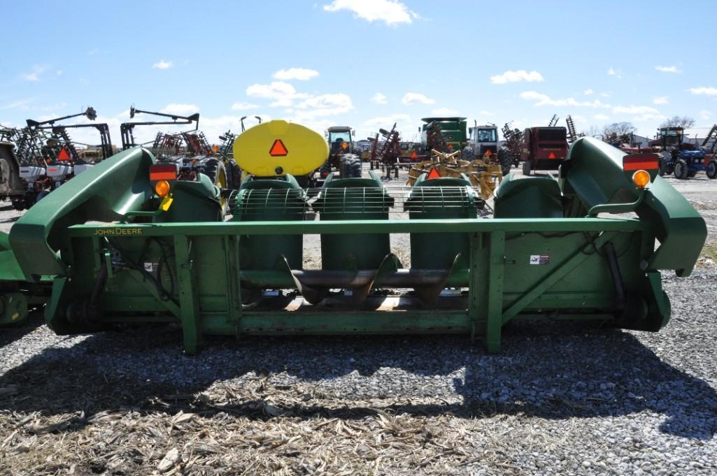 2005 John Deere 693 6 row 30" corn head