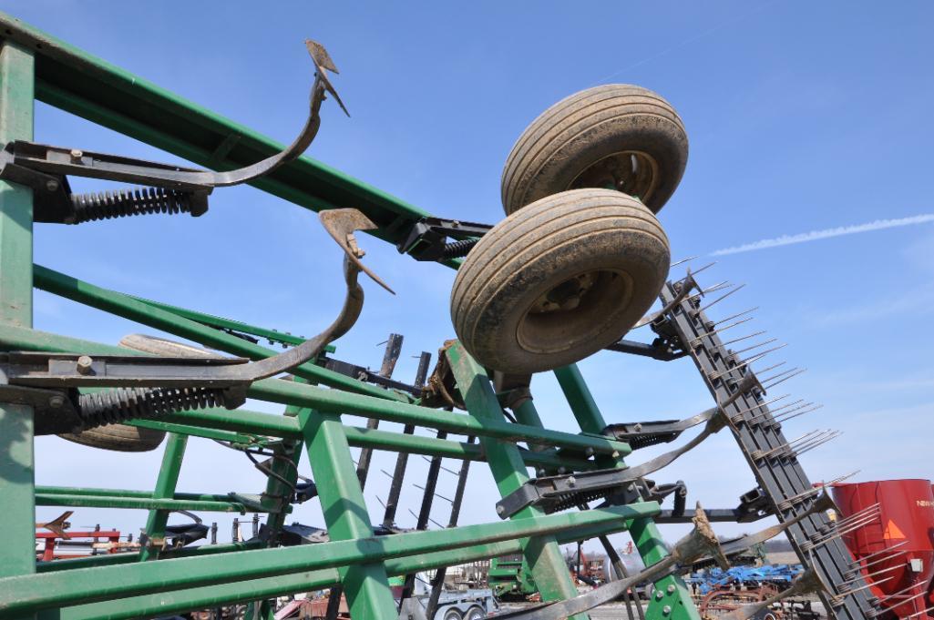 Brent HCV2000 28' field cultivator