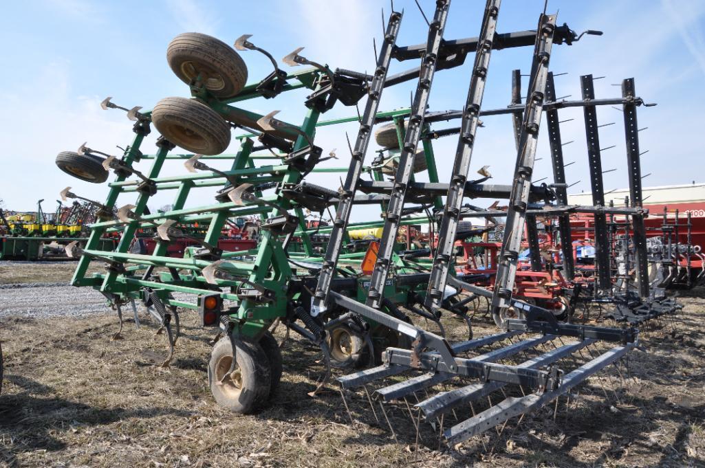 Brent HCV2000 28' field cultivator