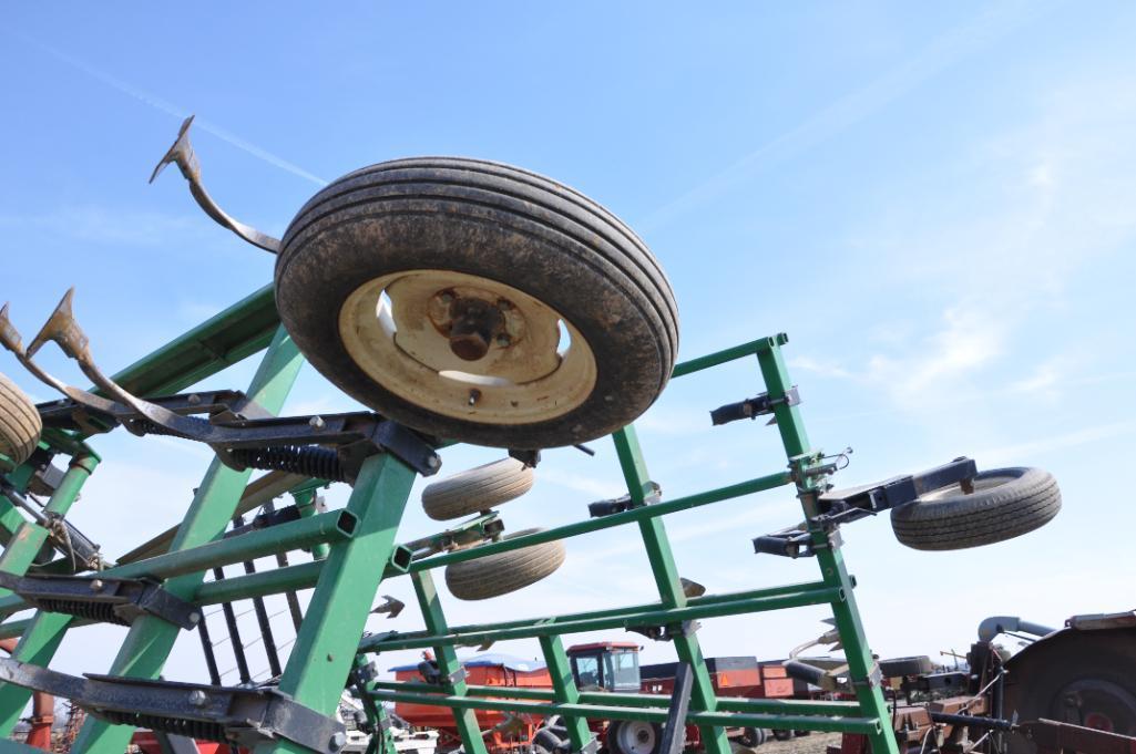 Brent HCV2000 28' field cultivator