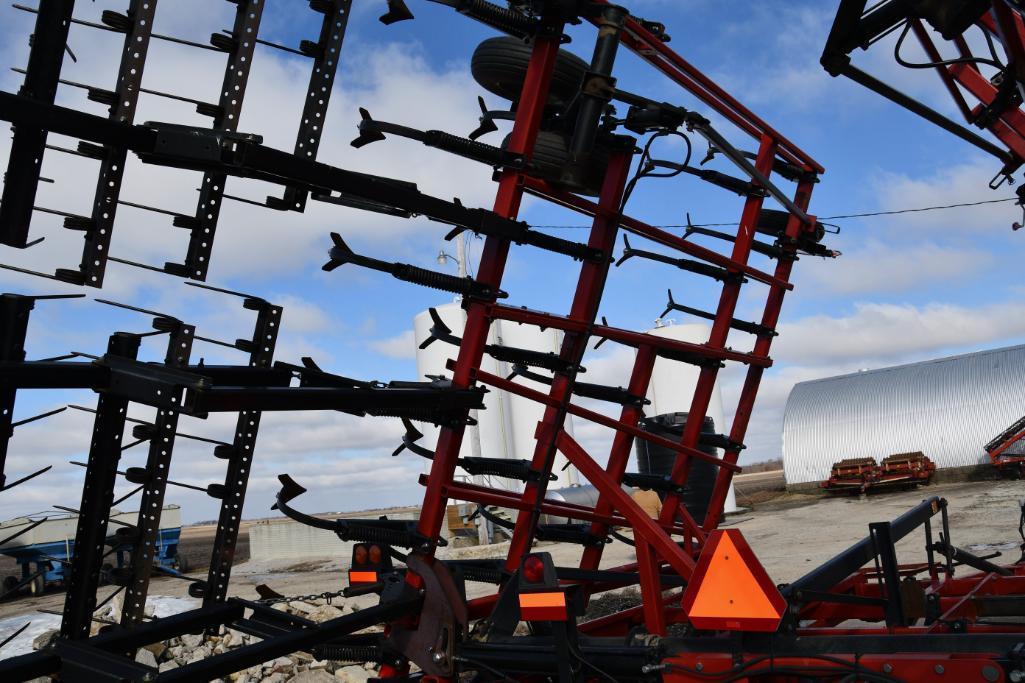 Case-IH Tigermate 38.5' field cultivator
