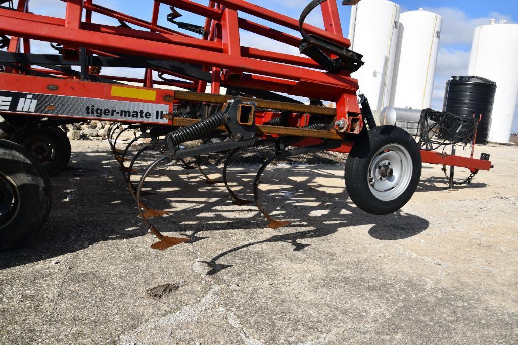 Case-IH Tigermate 38.5' field cultivator