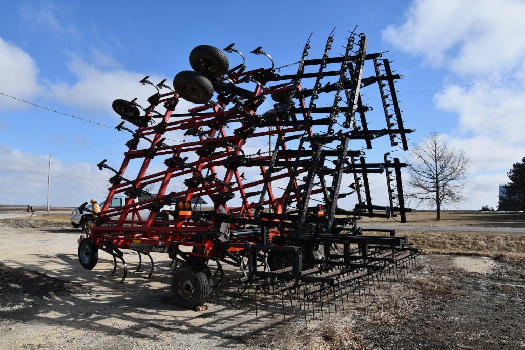 Case-IH Tigermate 38.5' field cultivator