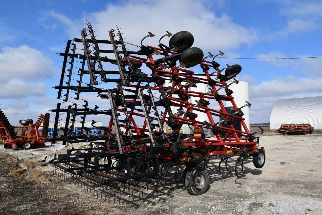Case-IH Tigermate 38.5' field cultivator