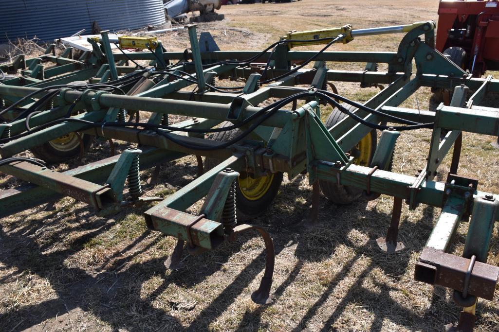 John Deere field cultivator