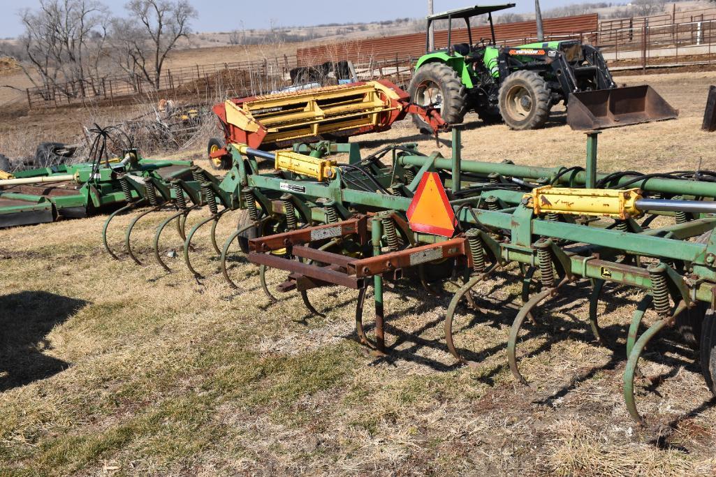 John Deere field cultivator