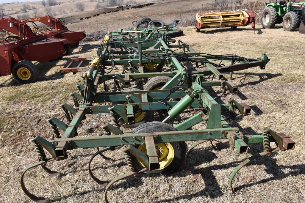 John Deere field cultivator