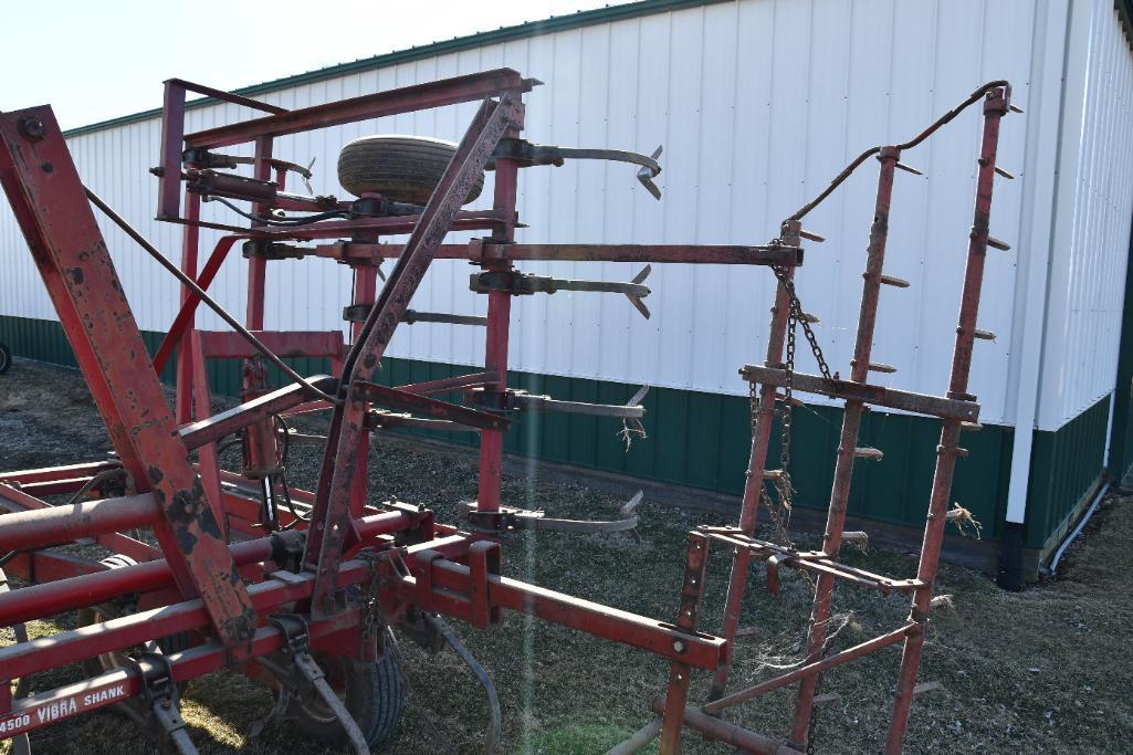 International 4500 24' field cultivator