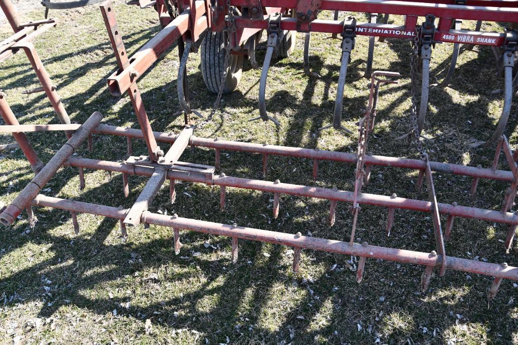 International 4500 24' field cultivator