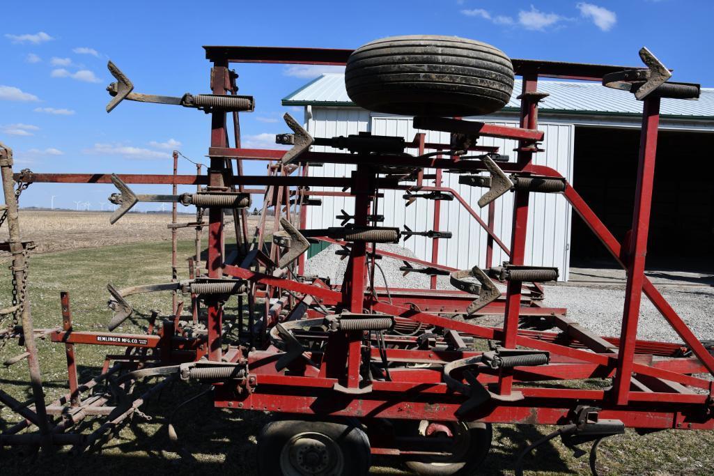 International 4500 24' field cultivator