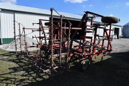 International 4500 24' field cultivator