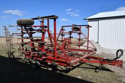 International 4500 24' field cultivator
