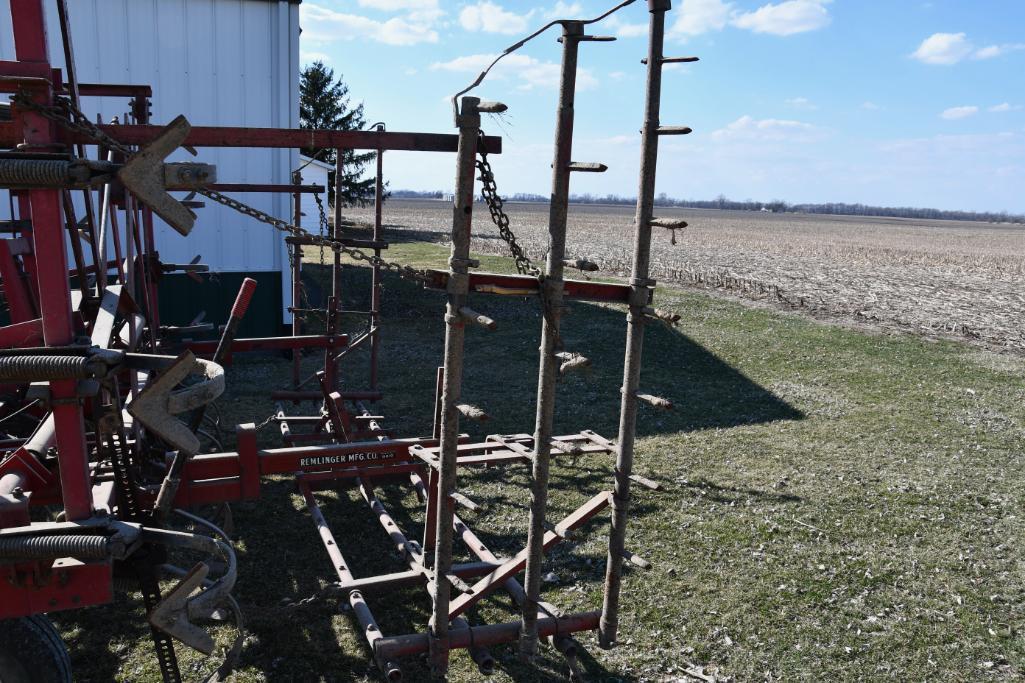 International 4500 24' field cultivator