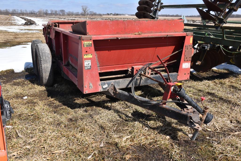 Case-IH 575 manure spreader