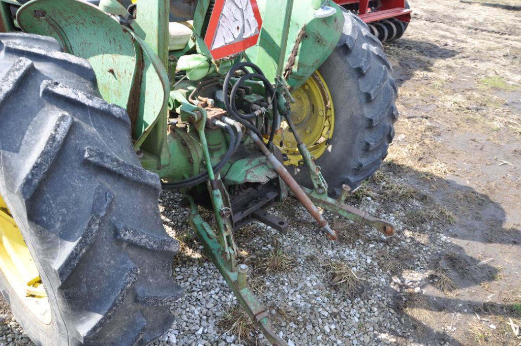 John Deere 2020 2wd tractor
