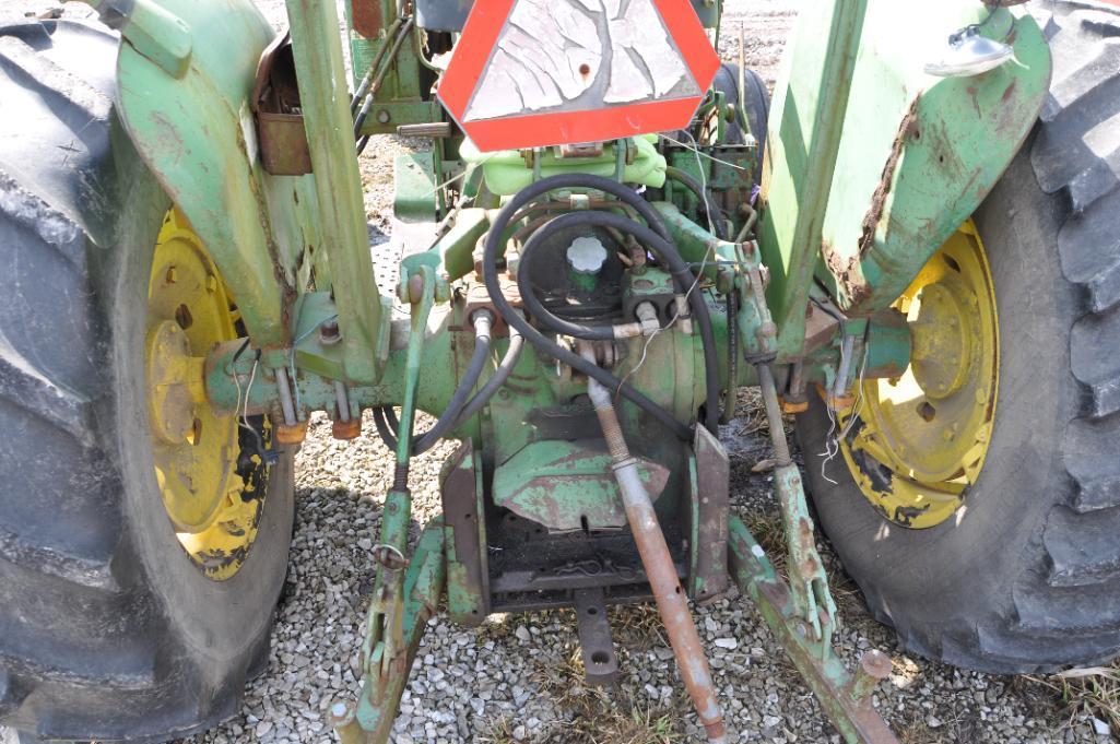 John Deere 2020 2wd tractor