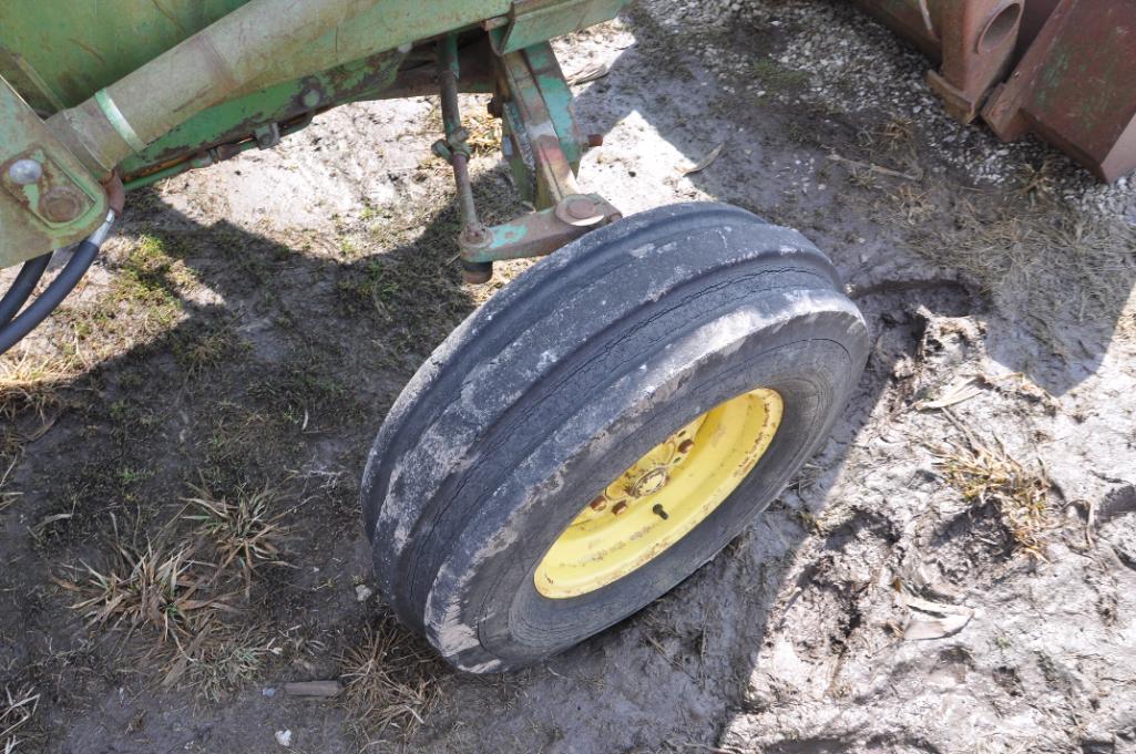 John Deere 2020 2wd tractor