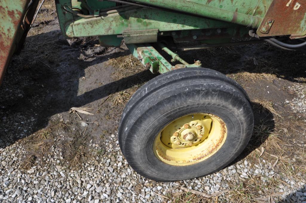 John Deere 2020 2wd tractor