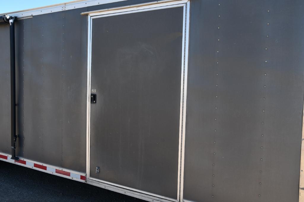 2006 Pace 34' cargo trailer