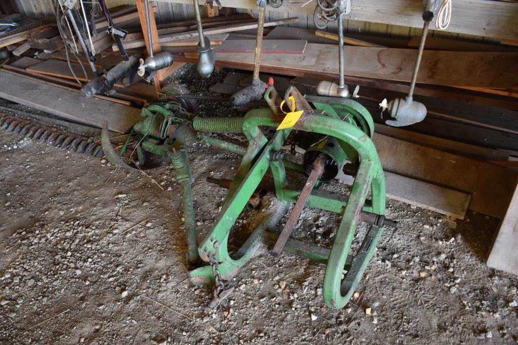 John Deere 7 ft. 3-point sickle bar mower