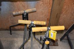 (3) Adjustable stock rollers