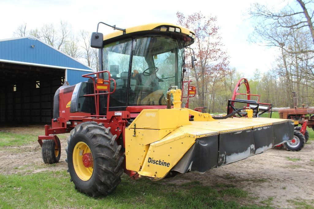 New Holland 8060 self-propelled windrower