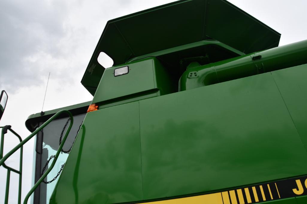 1991 John Deere 9400 2wd combine