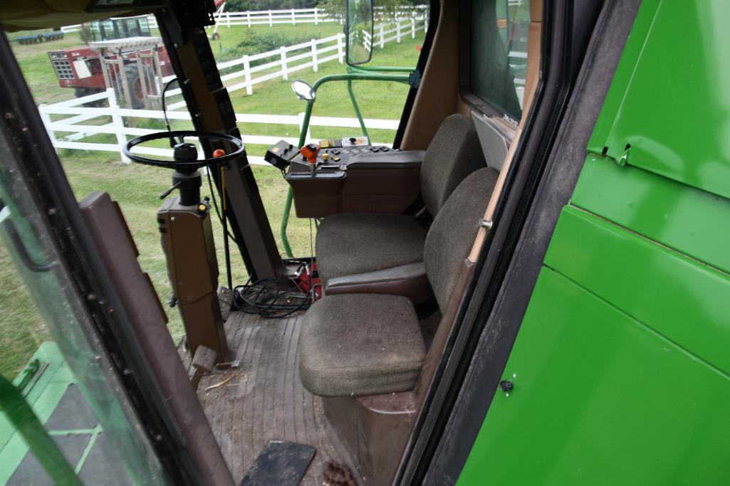 1991 John Deere 9400 2wd combine