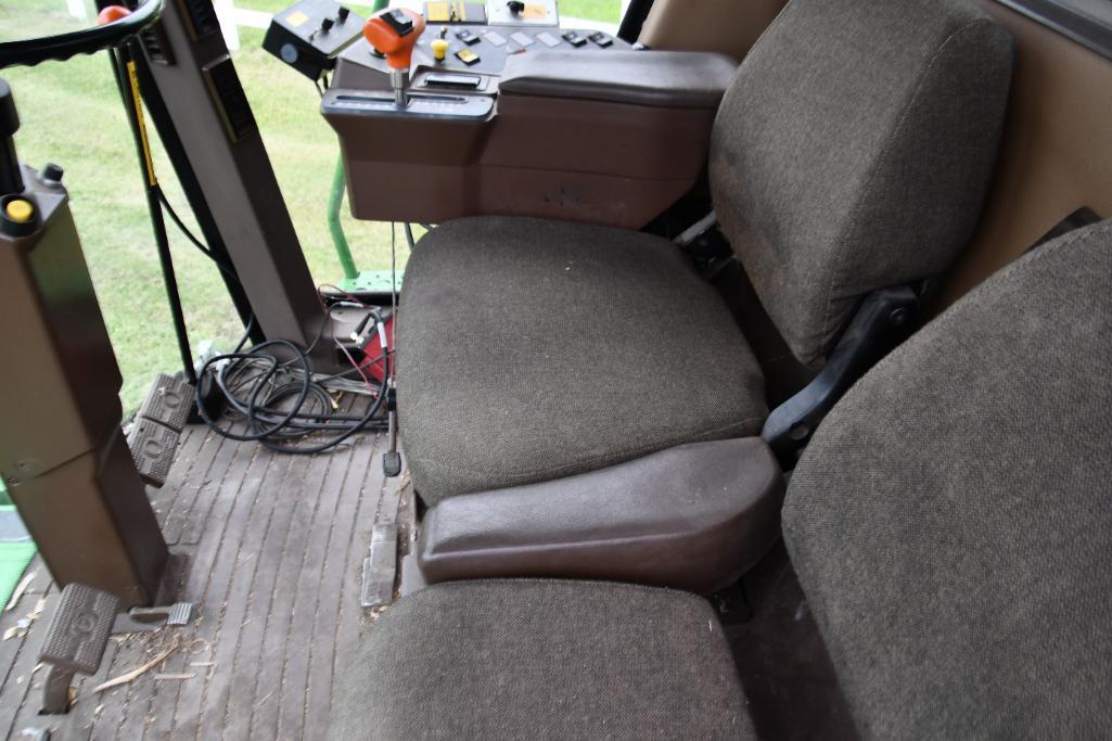1991 John Deere 9400 2wd combine