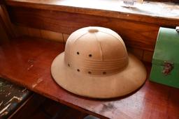 Pith hat & rustic lunch box