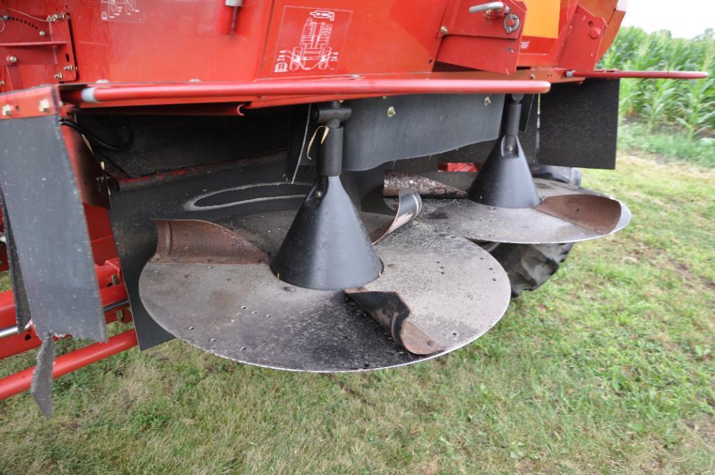 2005 Case-IH 2377 2wd combine