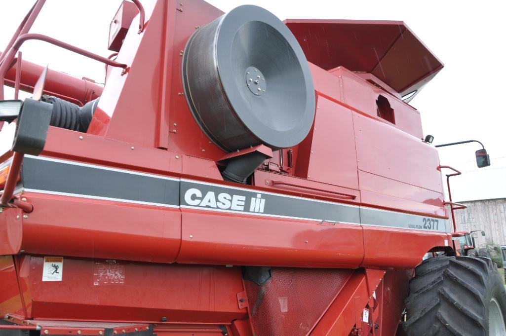2005 Case-IH 2377 2wd combine