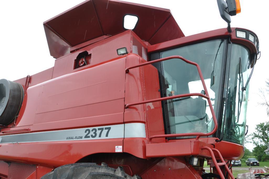 2005 Case-IH 2377 2wd combine