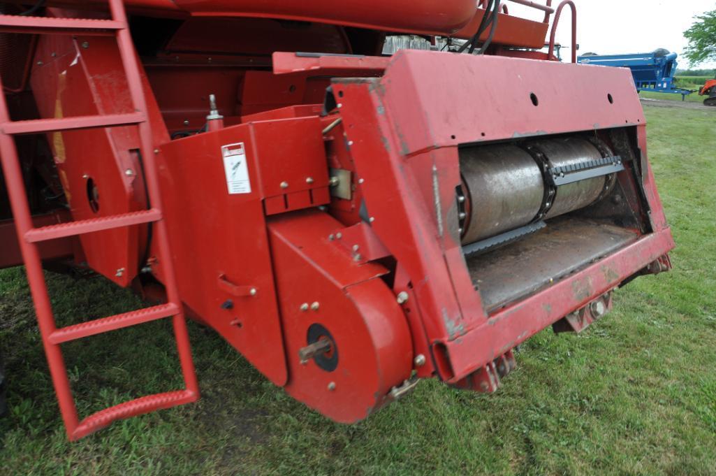 2005 Case-IH 2377 2wd combine