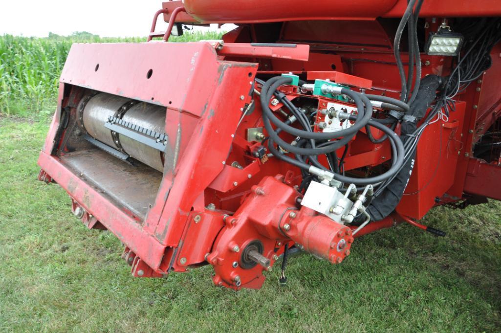 2005 Case-IH 2377 2wd combine