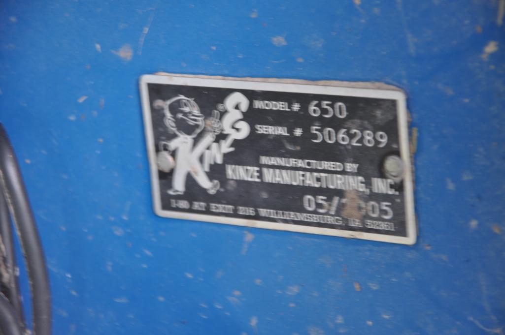 2005 Kinze 650 grain cart,