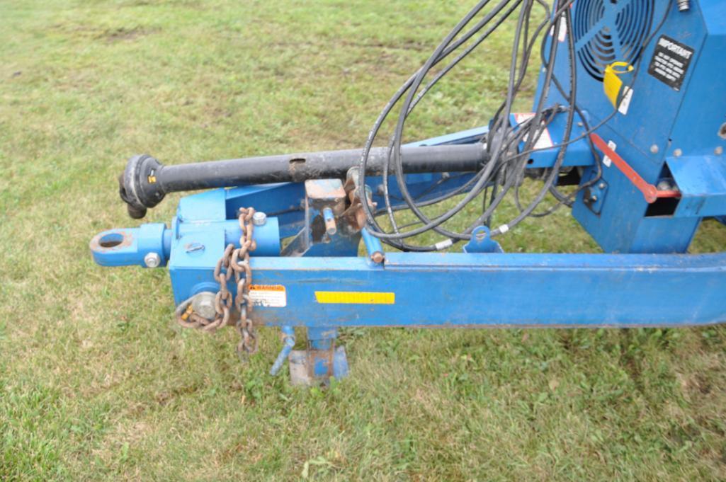 2005 Kinze 650 grain cart,