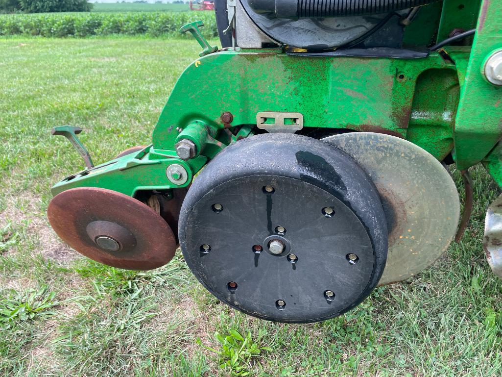 2006 John Deere 1790 CCS 16/31 planter
