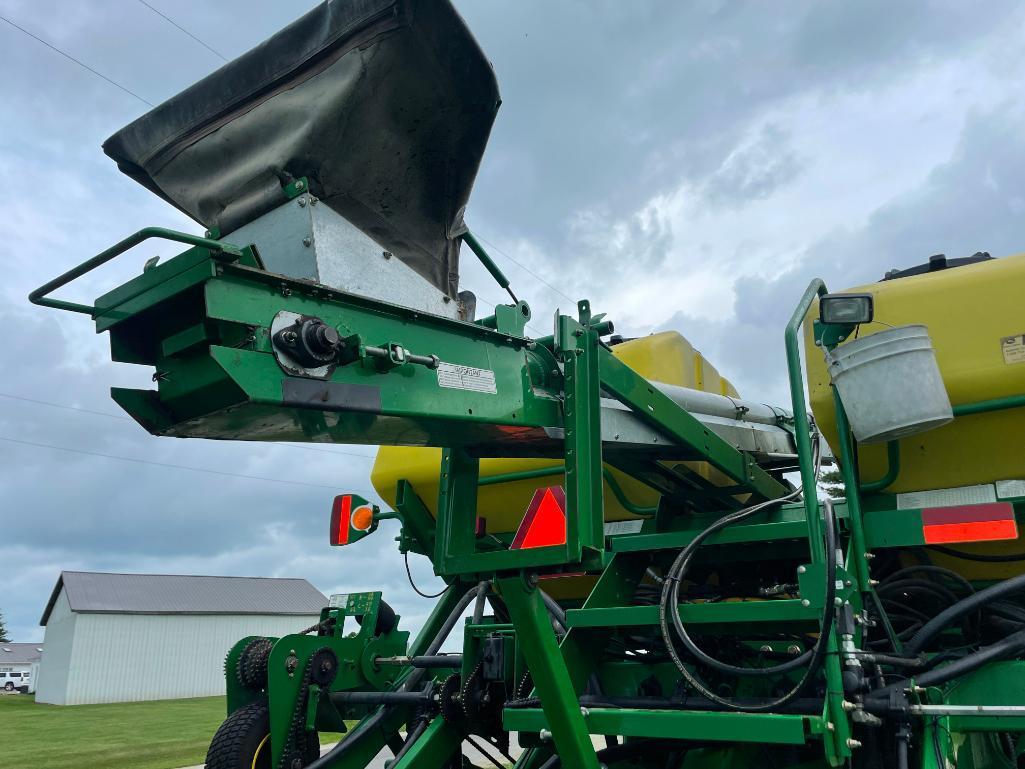 2006 John Deere 1790 CCS 16/31 planter
