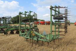 John Deere 1100 Field Cultivator