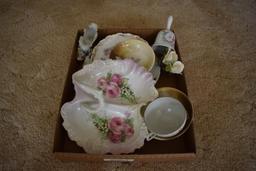 Quantity of floral glassware