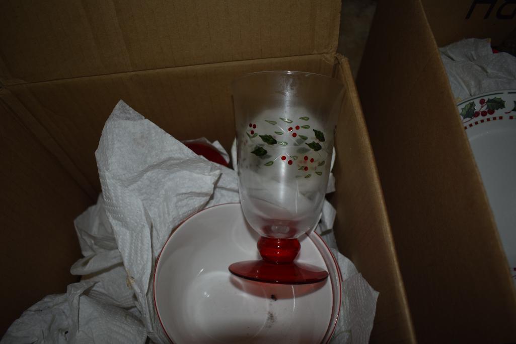 Quantity of Christmas dishes