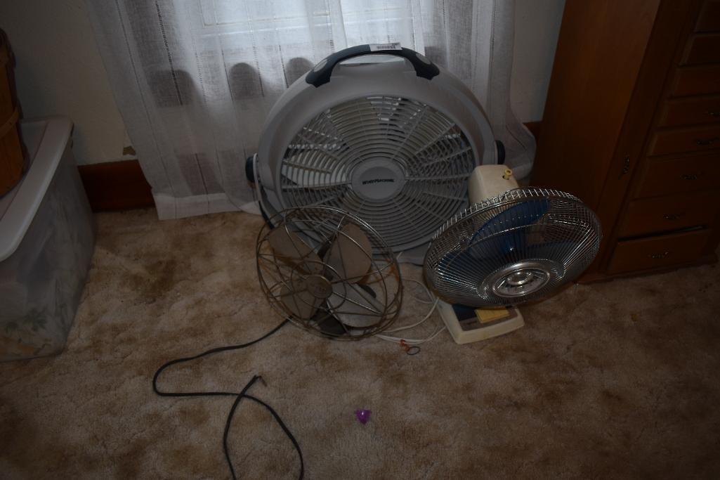 (3) Fans as pictured