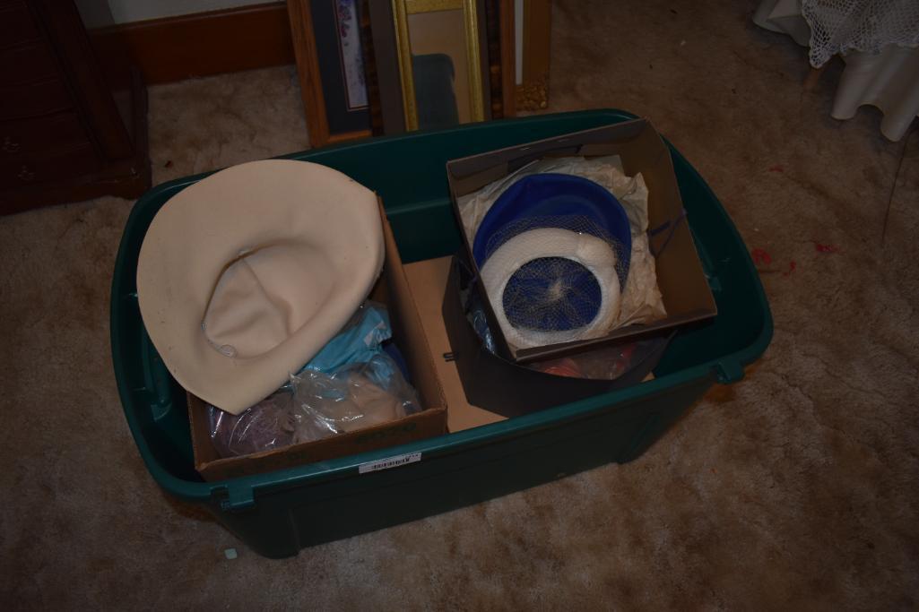 Tote of ladies hats