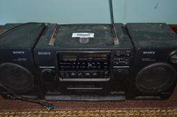 Sony CFD-440 boombox
