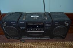 Sony CFD-440 boombox